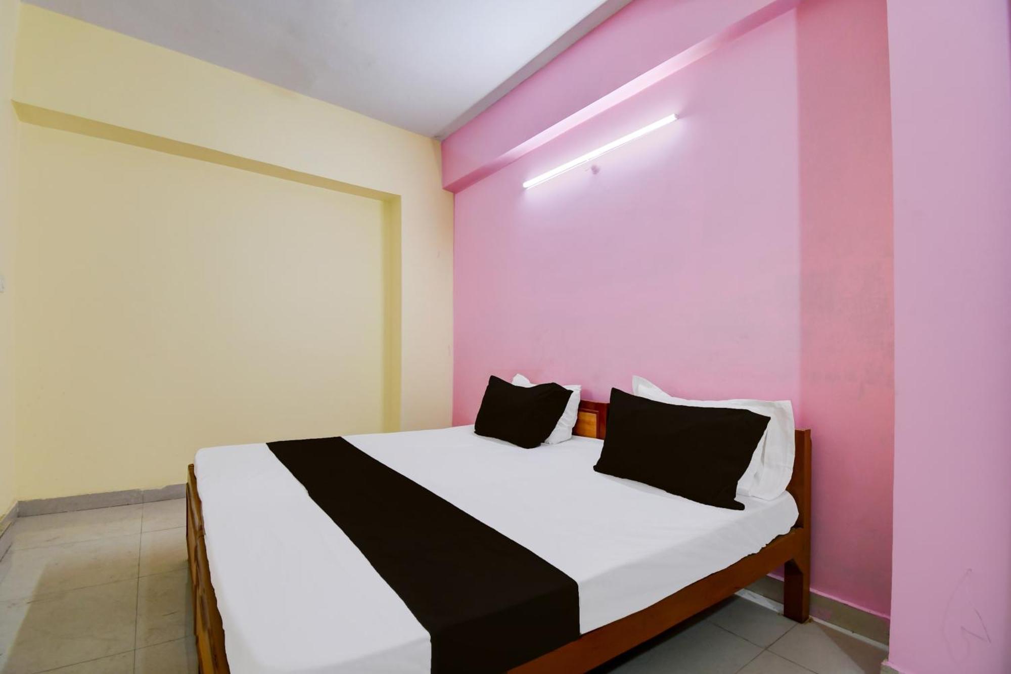 O Divine Hotel *