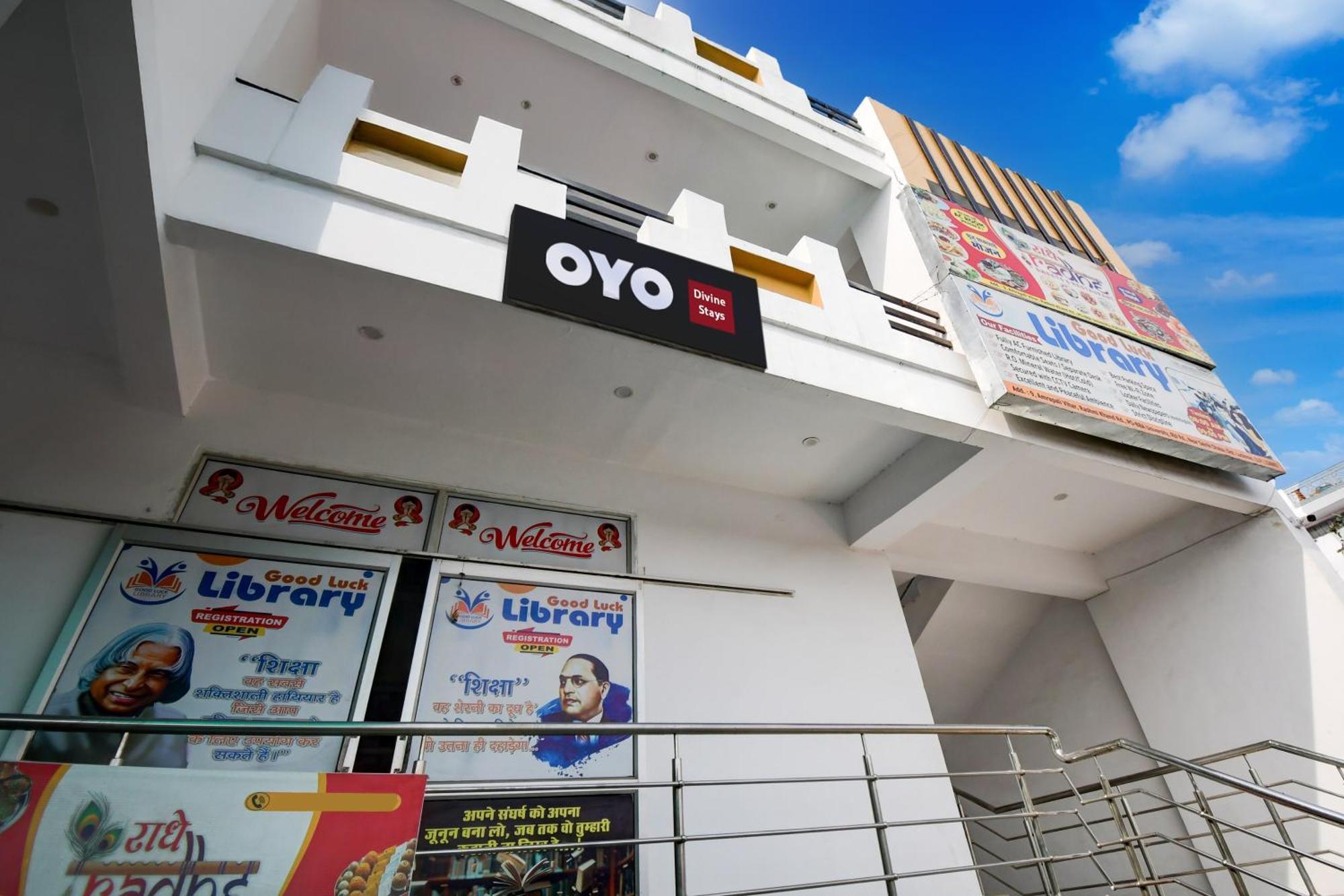 Hotel O Divine
