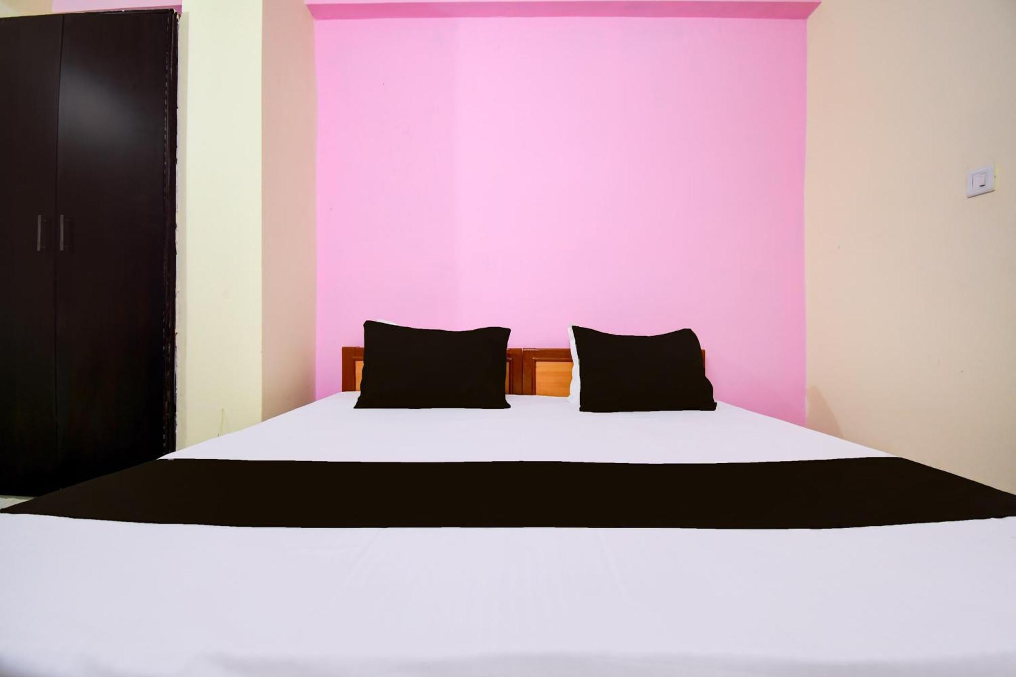 Hotel O Divine *